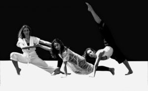 Blanco y Negro interpretado por Yggdrasil Danza, compañía de danza contemporánea de Valladolid.